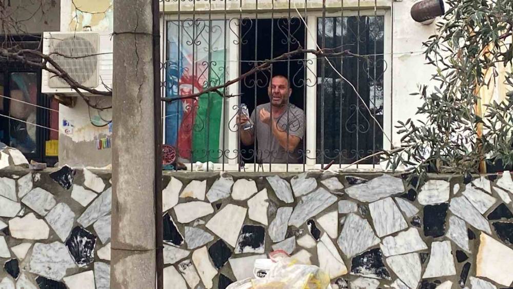 Tahliye esnasında kiracının &rsquo;binayı yakarım&rsquo; iddiası ekipleri harekete ge&ccedil;irdi