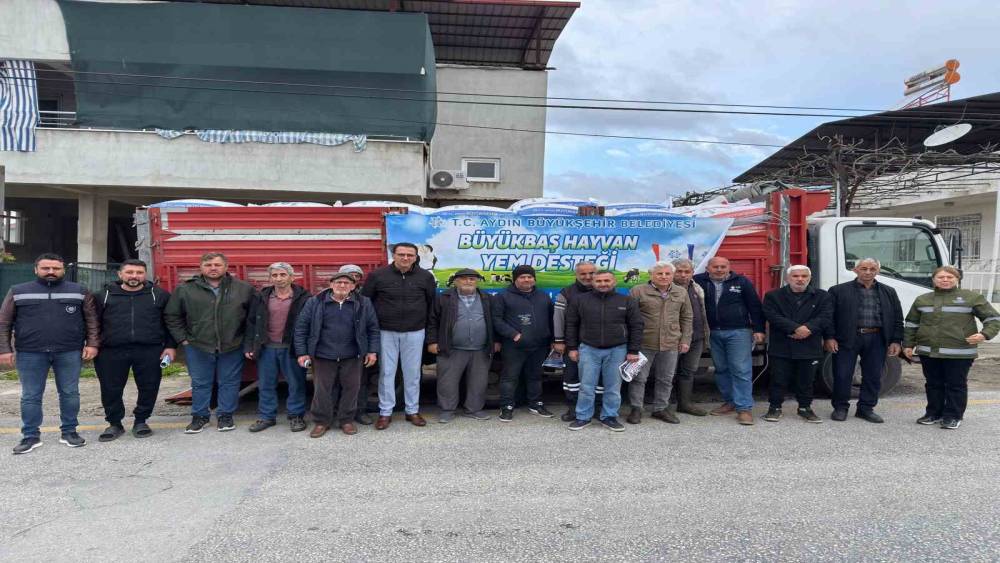 Başkan &Ccedil;er&ccedil;ioğlu&rsquo;nun k&uuml;&ccedil;&uuml;k &uuml;reticilere yem destekleri devam ediyor

