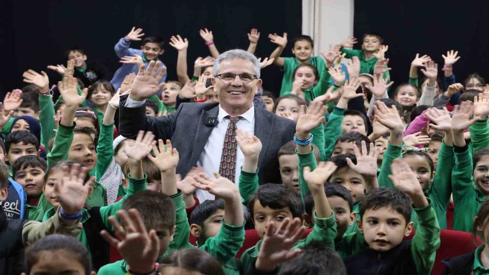 Başkan Tetik &ouml;ğrencilere belediyeciliği anlattı
