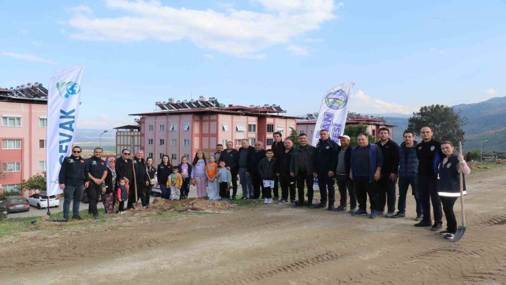 Bozdoğan&rsquo;da fidan dikimi
