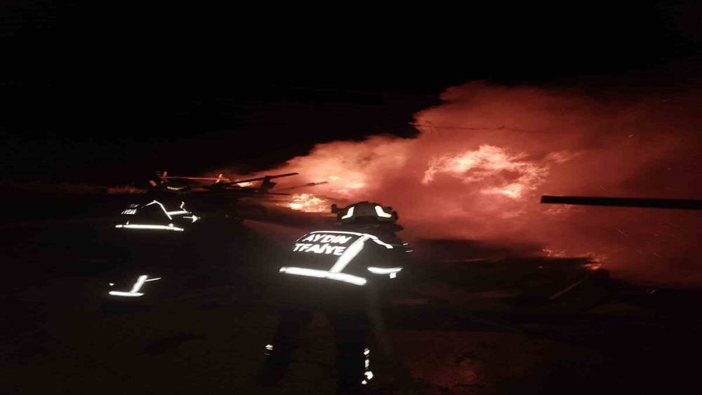 ÇEŞTEPE'DE KORKUTAN DEPO YANGINI