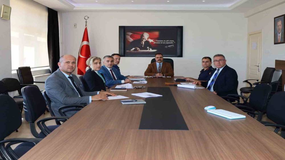 Karacasu&rsquo;da okul g&uuml;venliği toplantısı ger&ccedil;ekleştirildi
