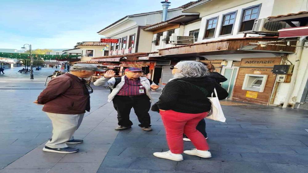 Kuşadası’nın tarihi yerlerini gezdiler