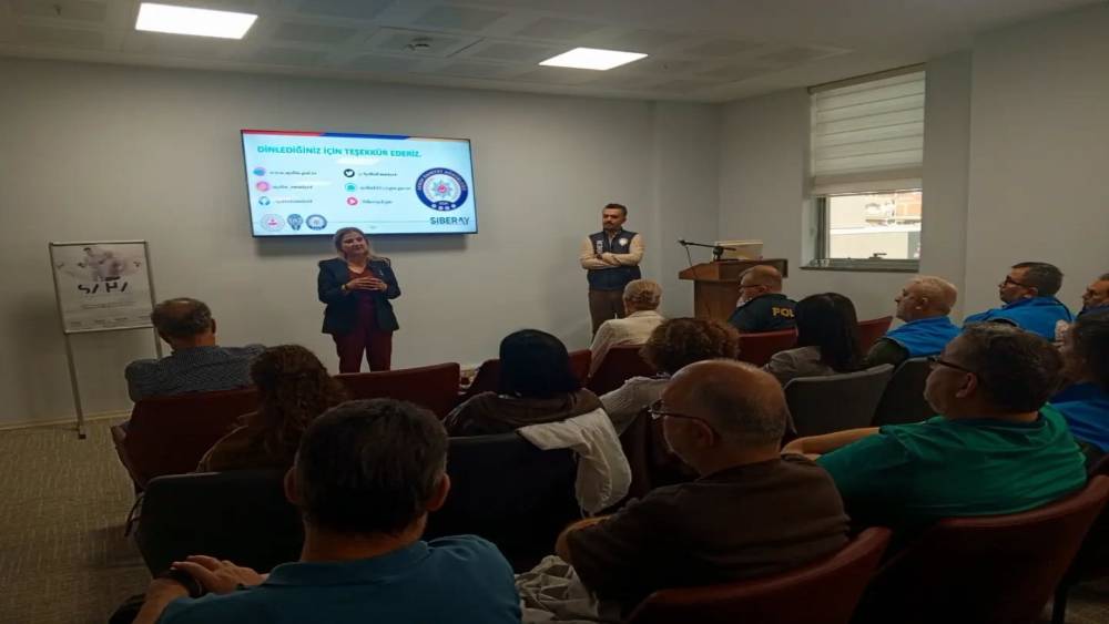 Nazilli&rsquo;de sağlık personeline siber g&uuml;venlik eğitimi verildi
