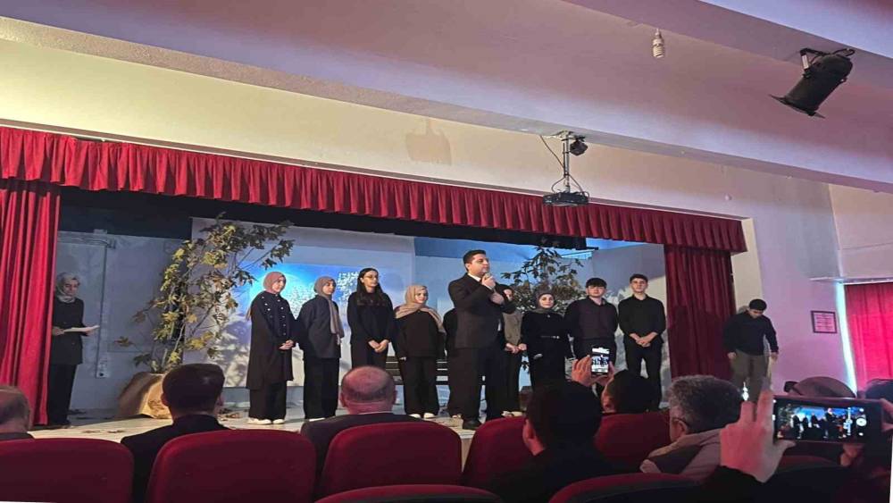 Sanatla buluşan gen&ccedil; yetenekler beğeni topladı