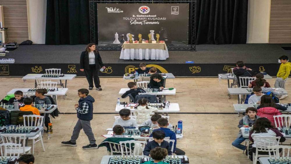 Kuşadası&rsquo;nda satran&ccedil; turnuvası heyecanı
