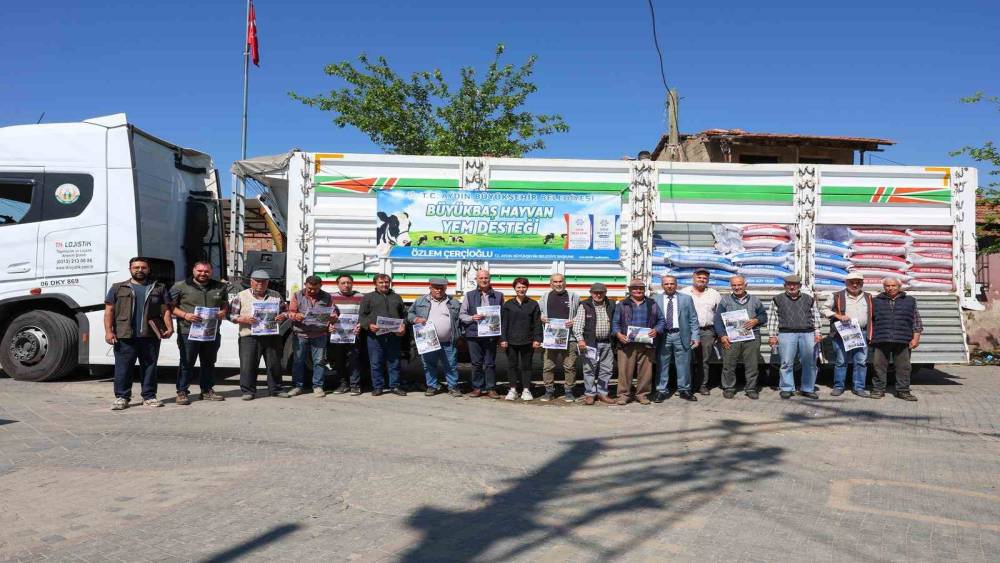 Aydın B&uuml;y&uuml;kşehir&rsquo;den Germencik&rsquo;te k&uuml;&ccedil;&uuml;k &uuml;reticilere yem desteği
