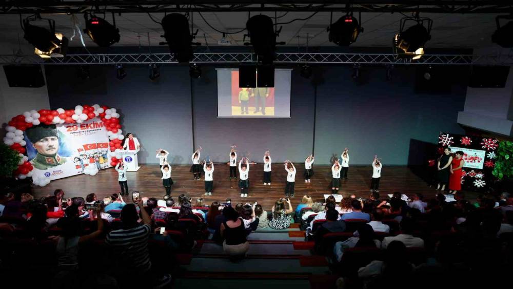 Didim Belediyesi kreş ve gündüz bakımevinde 29 Ekim coşkusu yaşandı