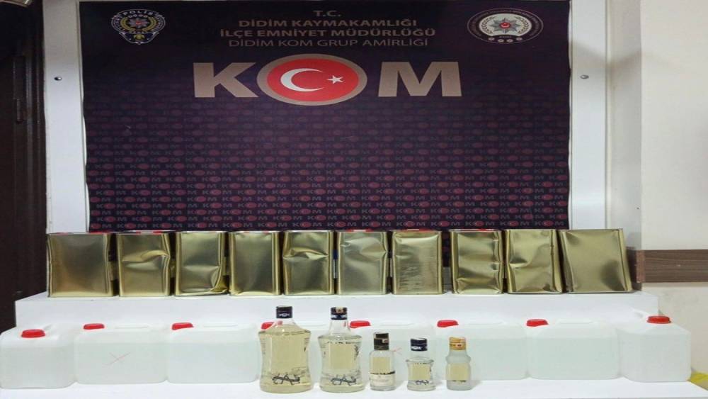 Kargo paketinden sahte içki çıktı