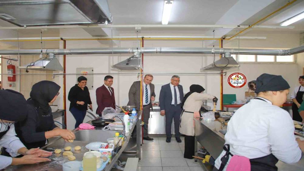 Köşk’te "Aile ile birlikte üretiyoruz" yemek yarışması yapıldı