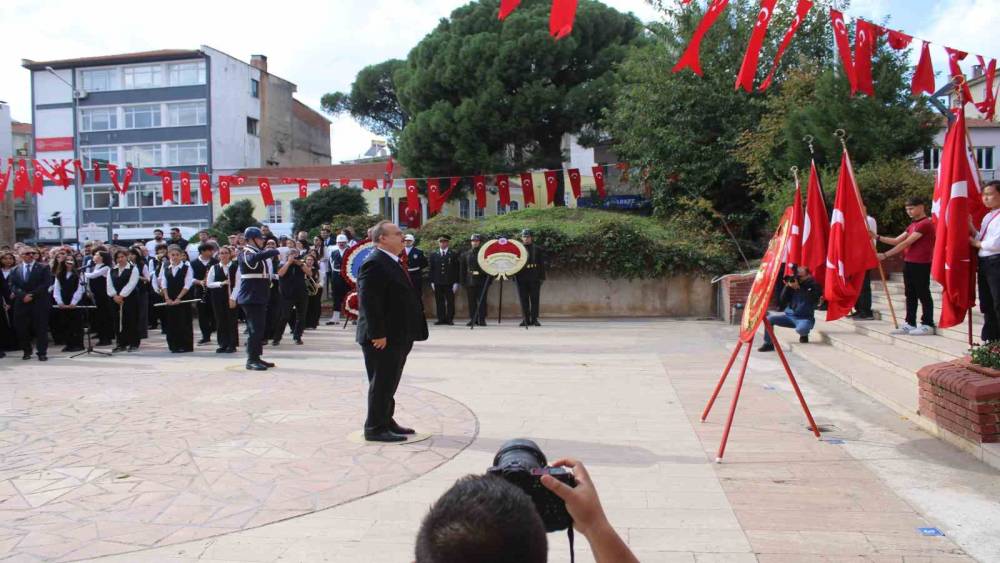 Aydın’da 29 Ekim kutlamaları çelenk sunma töreni başladı