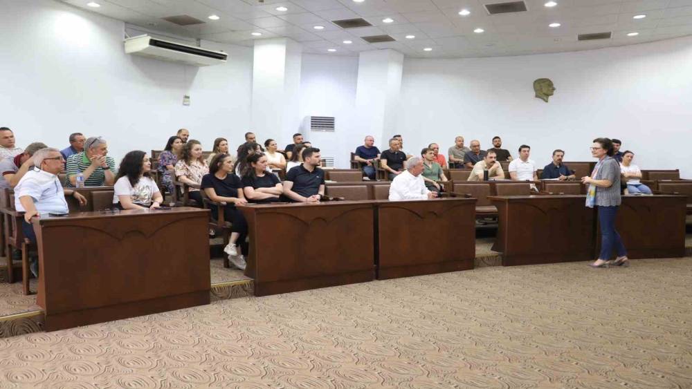 Nazilli Belediyesi hizmet i&ccedil;i eğitimlerine devam ediyor
