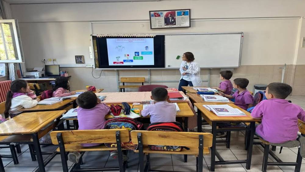 Nazilli&rsquo;de ilkokul &ouml;ğrencilerine ağız ve diş sağlığı eğitimi
