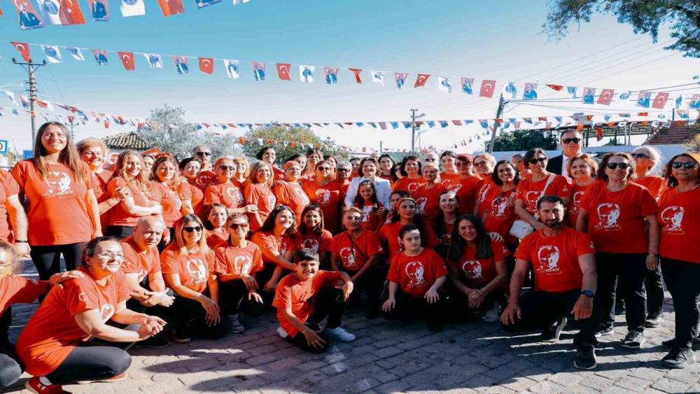 Başkan Gençay, Akköy Cumhuriyet Konvoyu’na katıldı