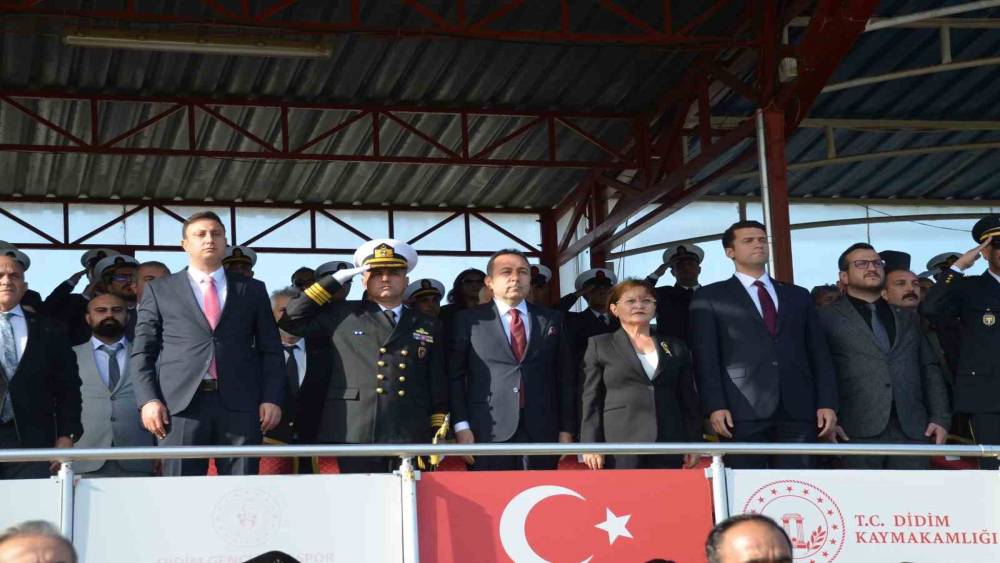 Didim&rsquo;de 29 Ekim Cumhuriyet bayramı coşkusu yaşandı