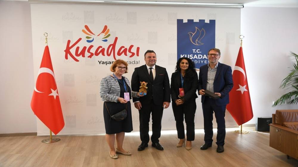 Latmos&rsquo;ta p&uuml;renler hem arılara hem doğaya hayat veriyor
