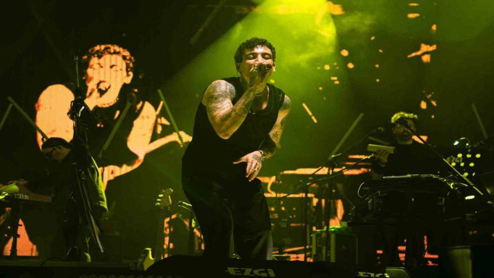 Kuşadası’nda Cumhuriyet coşkusu sokaklara taştı