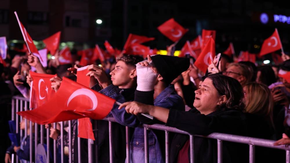 Aydın Büyükşehir’in konserine yoğun ilgi