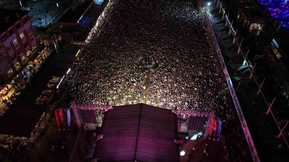 Aydın Büyükşehir’in konserine yoğun ilgi