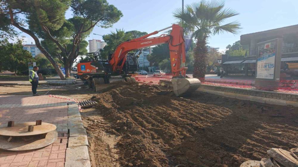 B&uuml;y&uuml;kşehir&rsquo;in ulaşım yatırımları s&uuml;r&uuml;yor
