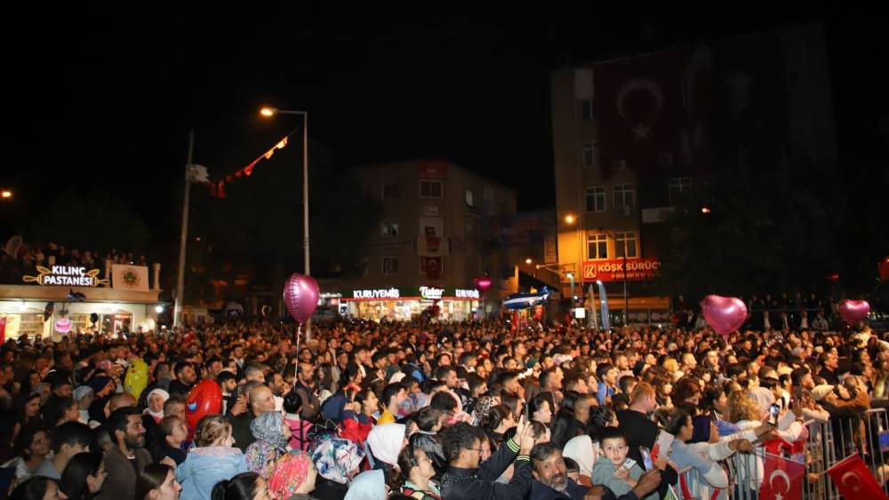 Köşk’teki konsere yoğun ilgi