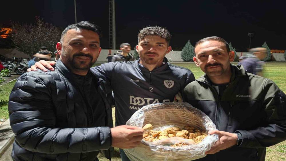 Nazilli Şehir Kul&uuml;b&uuml; futbolcularına doğal doping

