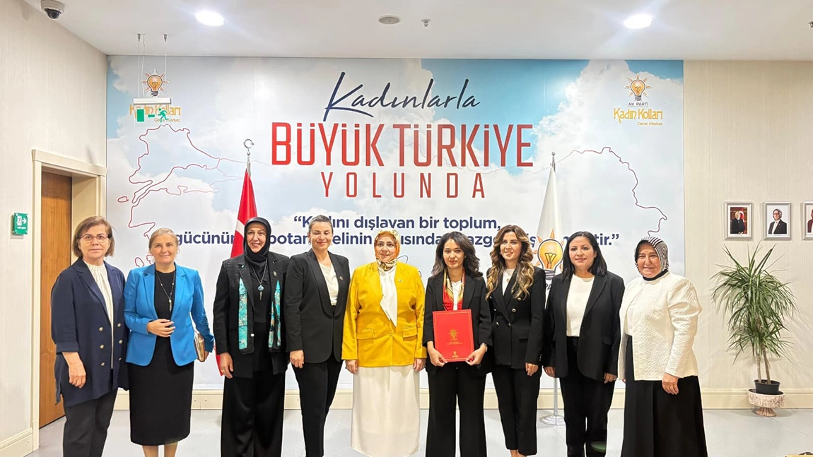 AK PARTİ AYDIN İL KADIN KOLLARI BAŞKANLIĞI’NA EDREMİT ATANDI