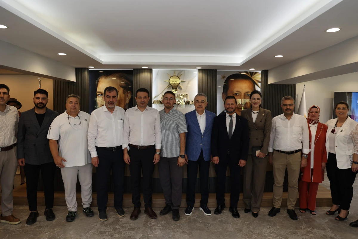 AK PARTİ AYDIN'DA BAYRAMLAŞMA