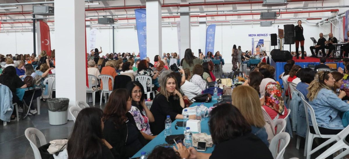 Aydın Büyükşehir Belediyesi ‘Anneler Günü’nü Annelerle Birlikte Kutladı