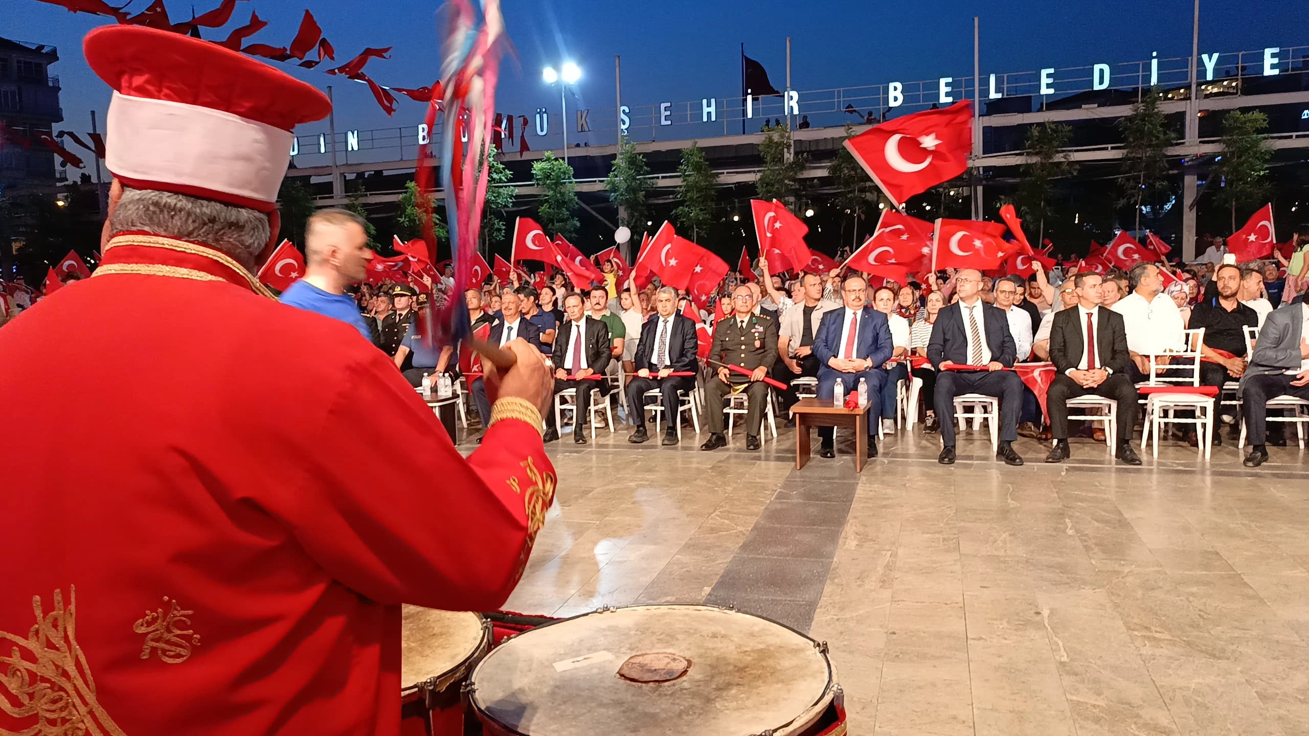AYDIN'DA 15 TEMMUZ ŞEHİTLERİ ANILDI