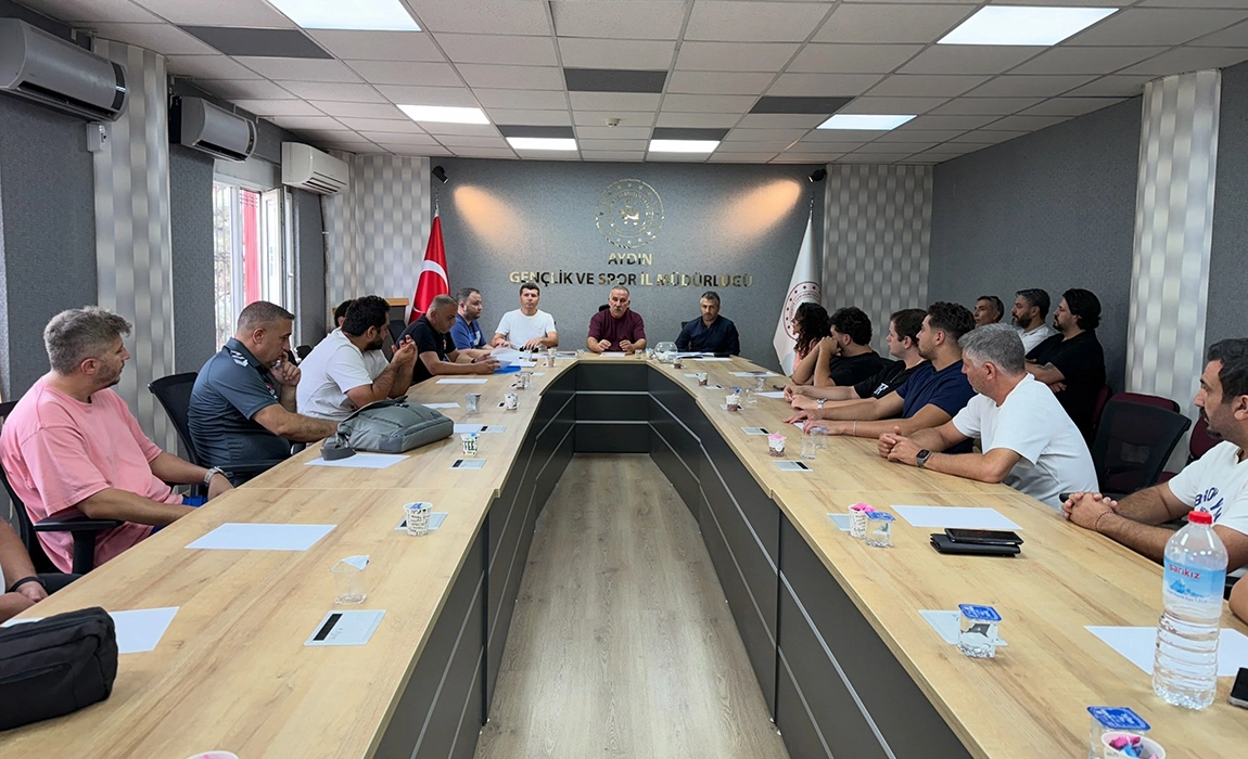 Aydın&rsquo;da basketbolda yeni sezon hazırlıkları masaya yatırıldı