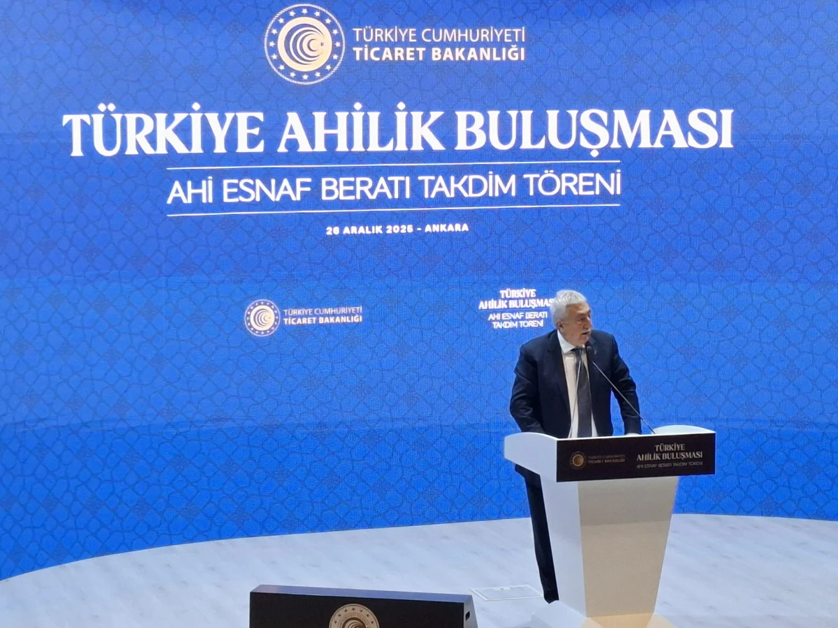 AYDIN&rsquo;IN AHİSİ İSMAİL G&Uuml;LTER&rsquo;E AHİ ESNAF BERATI