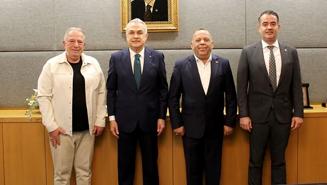 AYDIN'IN CHP’Lİ BAŞKANLARINDAN AK PARTİLİ VEKİLE SÜRPRİZ ZİYARET