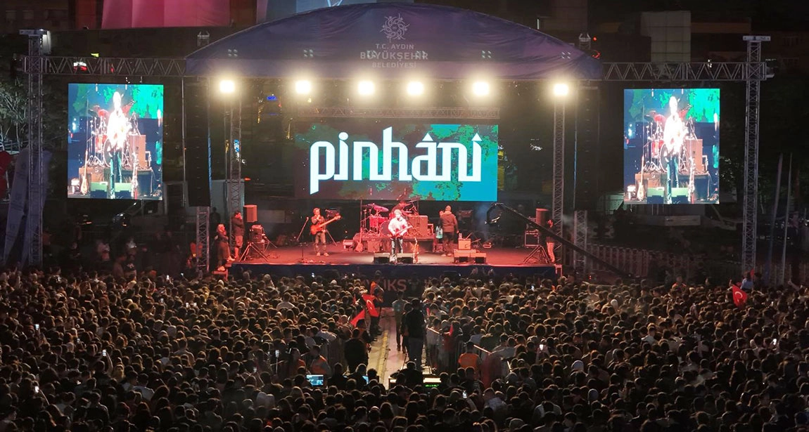 AYDINLILAR, BÜYÜKŞEHİR’İN PİNHANİ KONSERİ İLE BULUŞTU