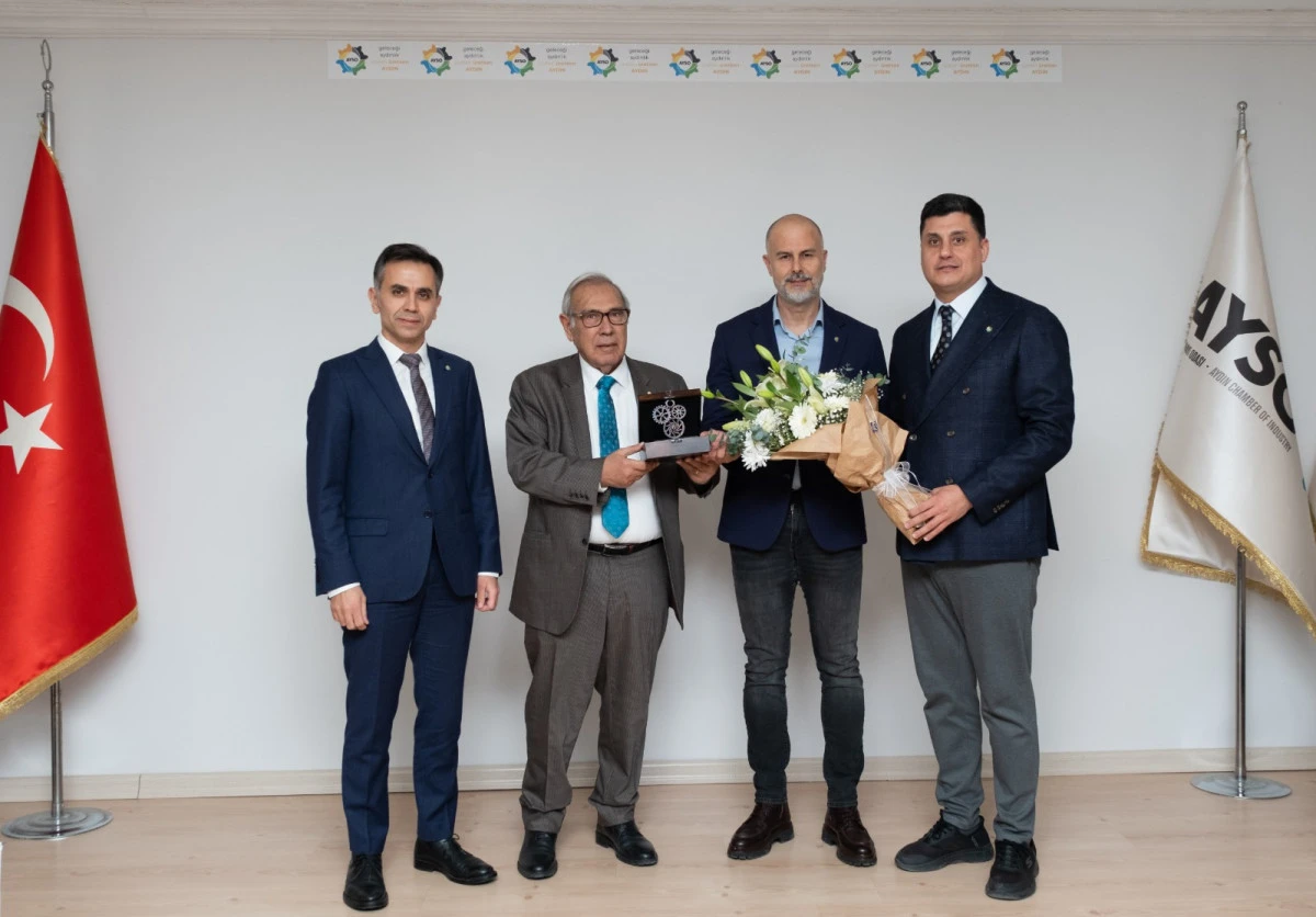 AYSO GENEL SEKRETERİ KEREM &Ouml;DEN&rsquo;E 28 YILLIK EMEK VE HİZMET TEŞEKK&Uuml;R&Uuml;