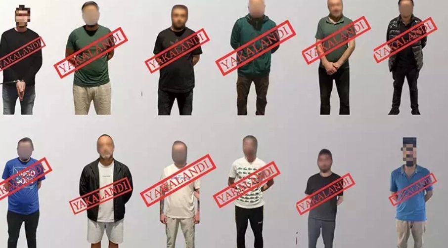 BAKAN YERLİKAYA DUYURDU! KIRMIZI BÜLTENLE ARANIYORLARDI...