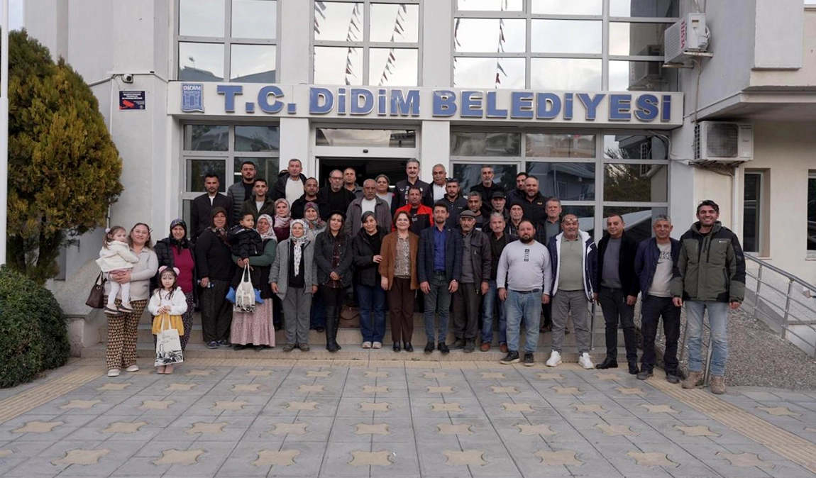 BALAT MAHALLESİ SAKİNLERİ, BAŞKAN GEN&Ccedil;AY&rsquo;A DESTEK ZİYARETİNDE BULUNDU