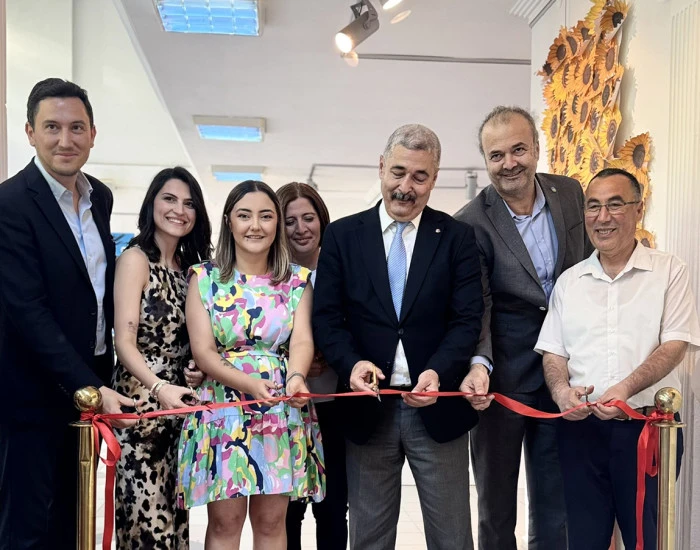BAŞAK KOLEJİ'NDEN SANATA ANLAMLI DOKUNUŞ