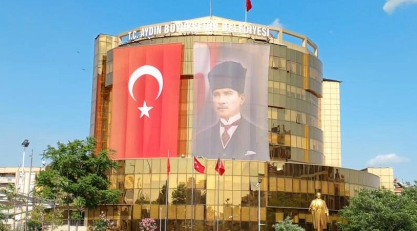 BAŞKAN YARDIMCILARI EFELER’DEN AYRILDI, BÜYÜKŞEHİR’E Mİ YÜKSELİYORLAR?