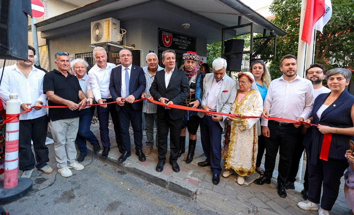 Başkan Yetişkin, Kuva-yı Milliye M&uuml;cahitler Derneği Aydın Şubesi&rsquo;nin hizmet binasını a&ccedil;tı