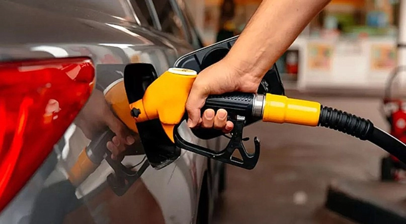BENZİN VE MOTORİN FİYATLARI GÜNCELLENDİ 
