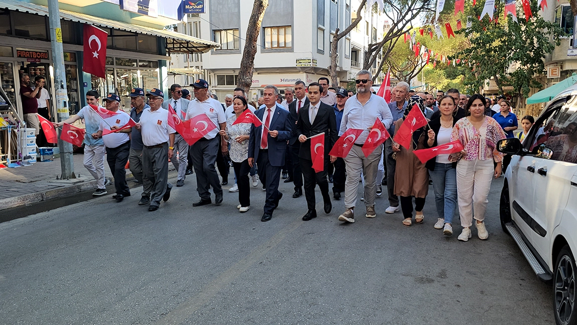 BUHARKENT’TE KURTULUŞ GÜNÜ KUTLANDI