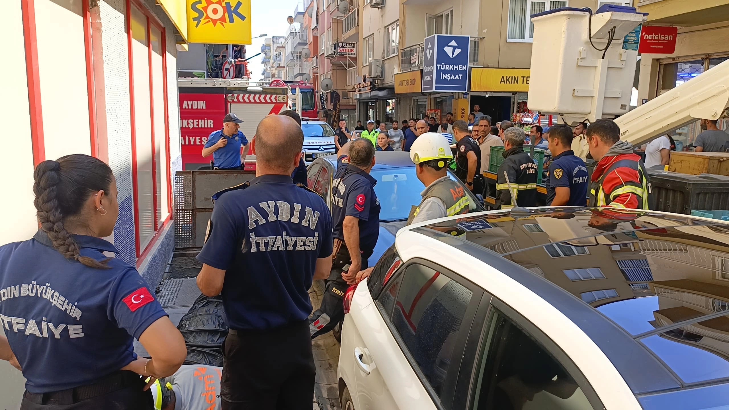 Efeler’de Depodan gelen Patlama Sesleri Panik Yarattı