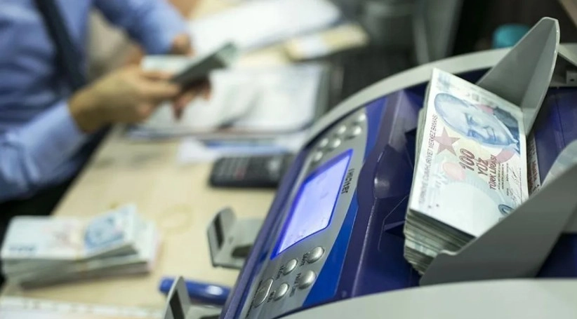 EMEKLİYE KÖTÜ HABER! BANKALAR MAAŞINA BLOKE KOYABİLECEK
