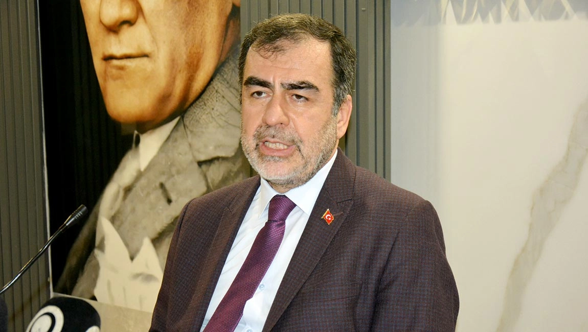 ERDEM: AK PARTİ MİLLETİMİZLE BİRLİKTE Y&Uuml;R&Uuml;M&Uuml;ŞT&Uuml;R