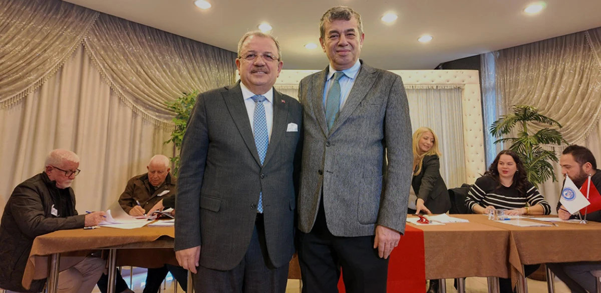 FEDERASYON BAŞKANI KARATAŞ&rsquo;TAN BAŞKAN K&Uuml;NKC&Uuml;&rsquo;YE &Ouml;VG&Uuml; DOLU S&Ouml;ZLER