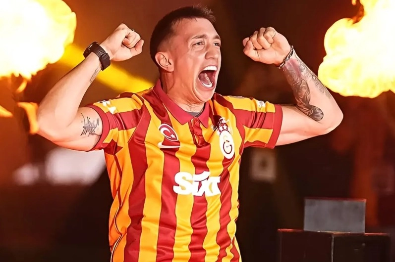 GALATASARAY'DA ALDIĞININ YARISI BİLE ETMİYOR!