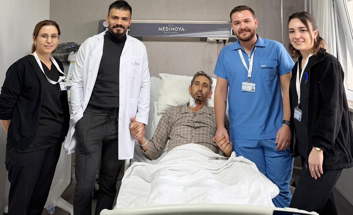 İKİ G&Uuml;NDE İKİ AİLE