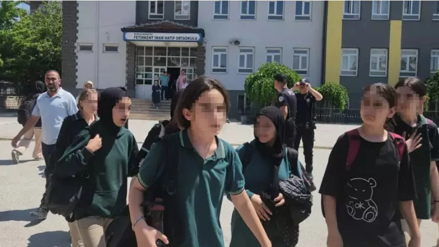 KONYA'DA ORTAOKULDA SİLAHLI SALDIRI!