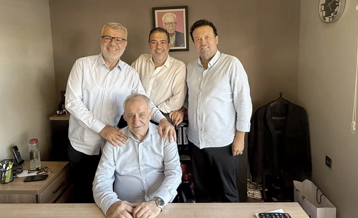 Metin Sakalar&rsquo;dan Ahde Vefa Buluşması